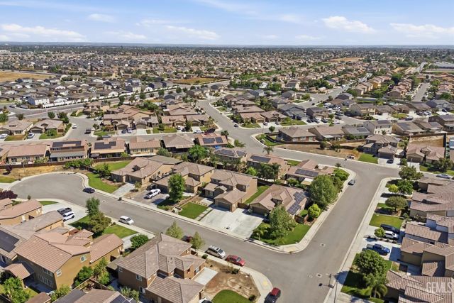 8216 Coral Point Court, Bakersfield, CA 93313