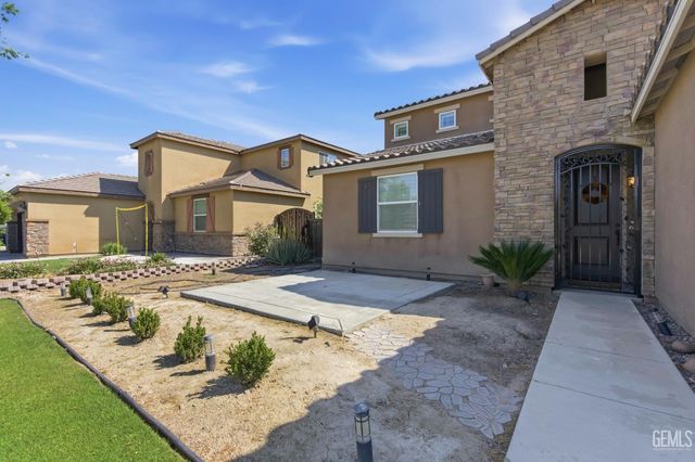 8216 Coral Point Court, Bakersfield, CA 93313