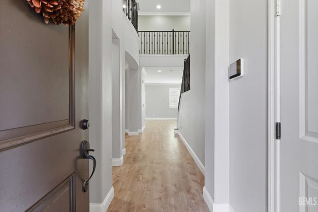 8216 Coral Point Court, Bakersfield, CA 93313