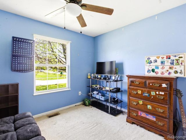 685 Heather Lane, Marysville, MI 48040