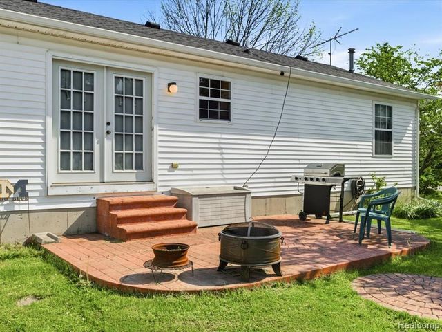 685 Heather Lane, Marysville, MI 48040