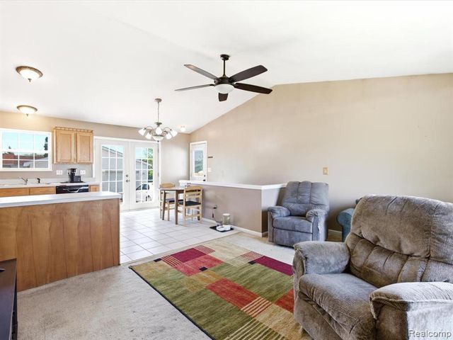 685 Heather Lane, Marysville, MI 48040