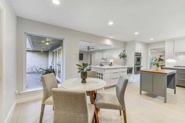 12326 Old Oaks Drive, Houston, TX 77024