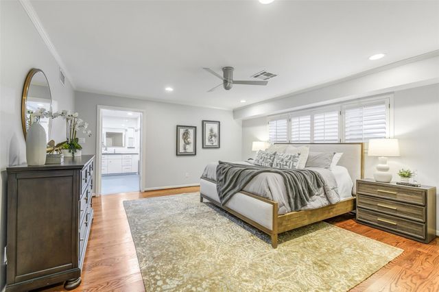 12326 Old Oaks Drive, Houston, TX 77024