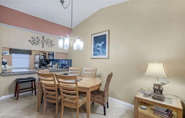 9270 Lake Park DR # 206, Fort Myers, FL 33919