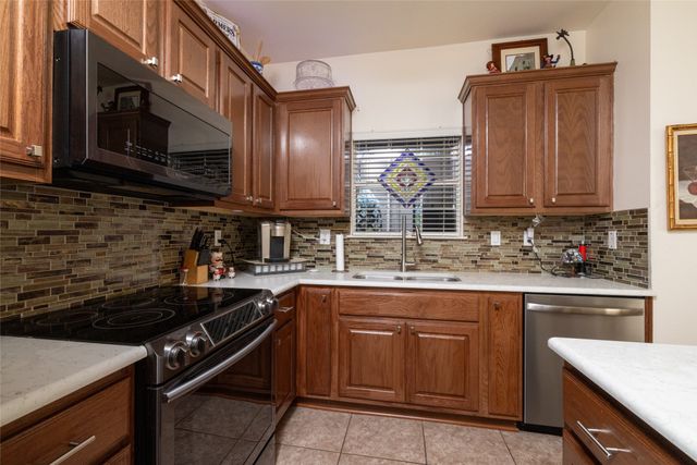 160 Greathouse Village, Decatur, TX 76234