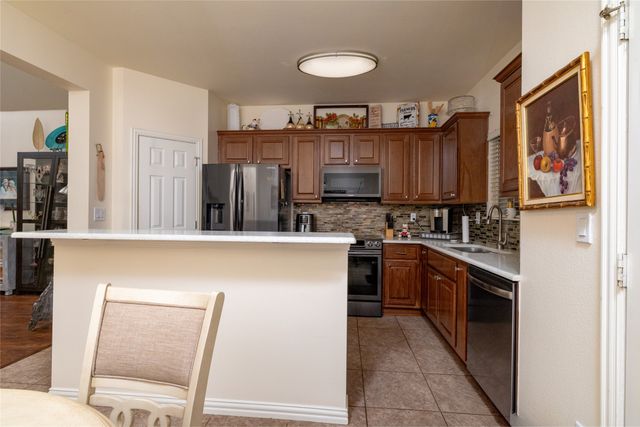 160 Greathouse Village, Decatur, TX 76234