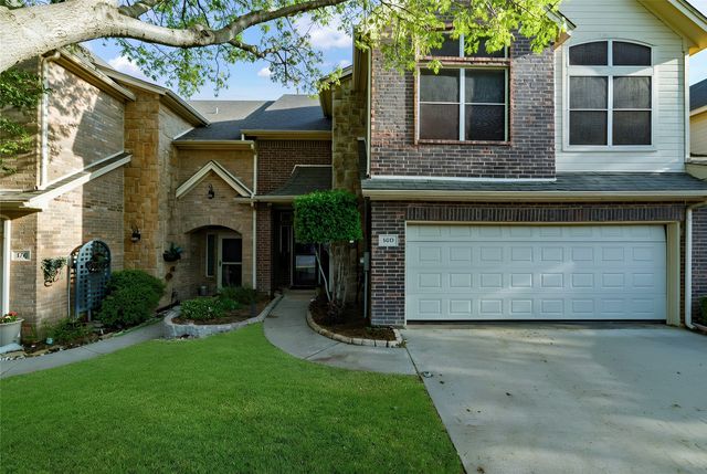 160 Greathouse Village, Decatur, TX 76234