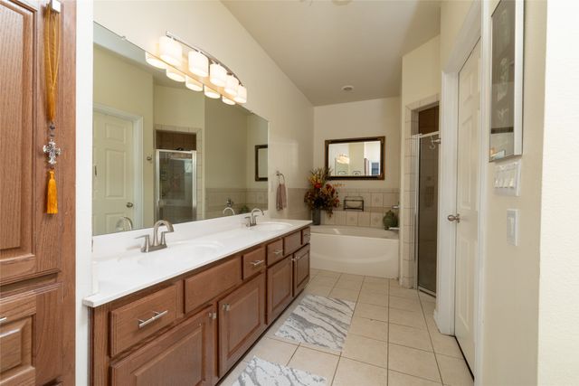 160 Greathouse Village, Decatur, TX 76234