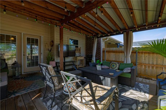 160 Greathouse Village, Decatur, TX 76234