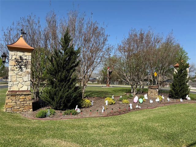 160 Greathouse Village, Decatur, TX 76234