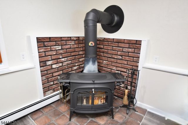 35 Deerfield Dr, Hardyston Twp., NJ 07416