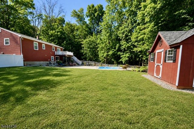 35 Deerfield Dr, Hardyston Twp., NJ 07416