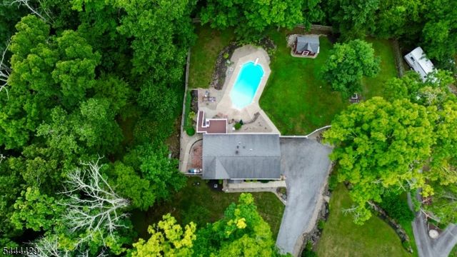 35 Deerfield Dr, Hardyston Twp., NJ 07416