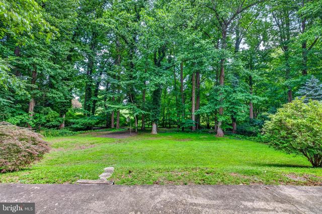 715 AMBLESIDE DR, Wilmington, DE 19808