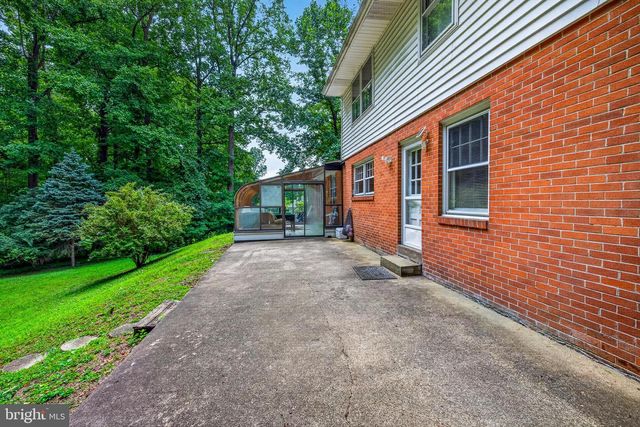 715 AMBLESIDE DR, Wilmington, DE 19808
