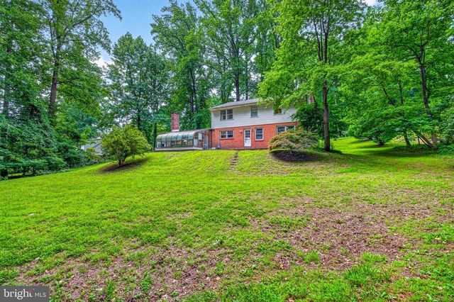 715 AMBLESIDE DR, Wilmington, DE 19808