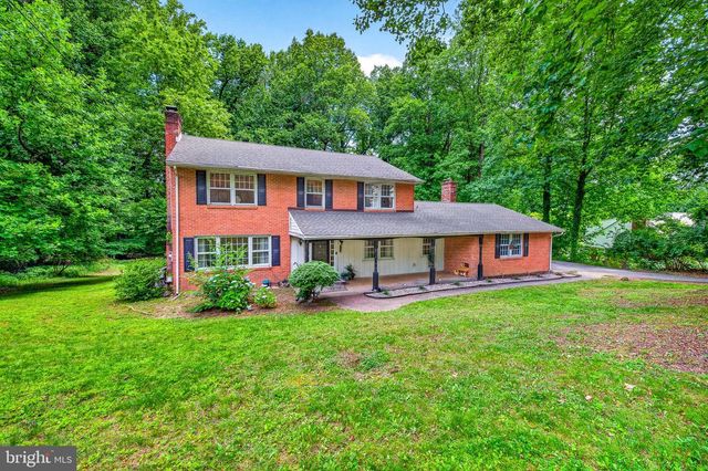 715 AMBLESIDE DR, Wilmington, DE 19808