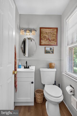 715 AMBLESIDE DR, Wilmington, DE 19808