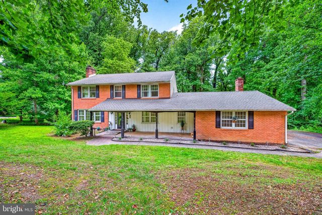 715 AMBLESIDE DR, Wilmington, DE 19808