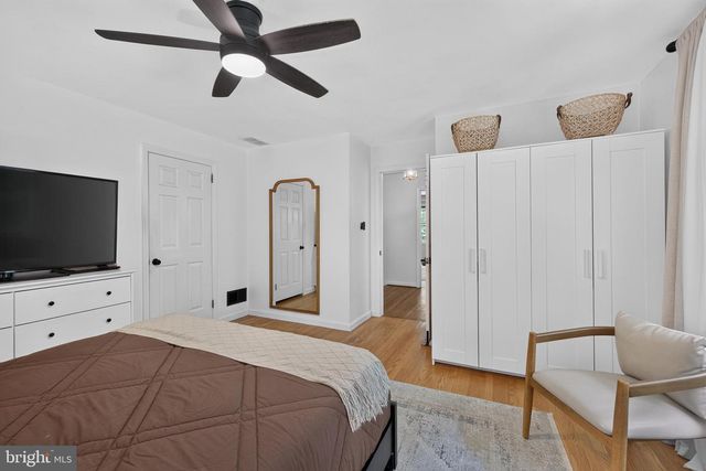 715 AMBLESIDE DR, Wilmington, DE 19808