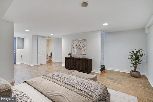 5232 5TH ST NW, Washington, DC 20011