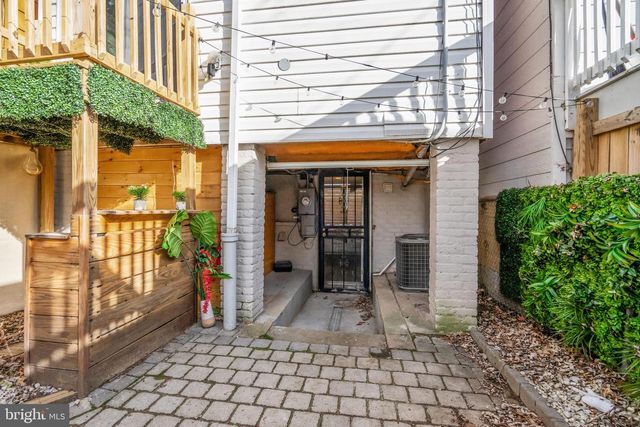 5232 5TH ST NW, Washington, DC 20011