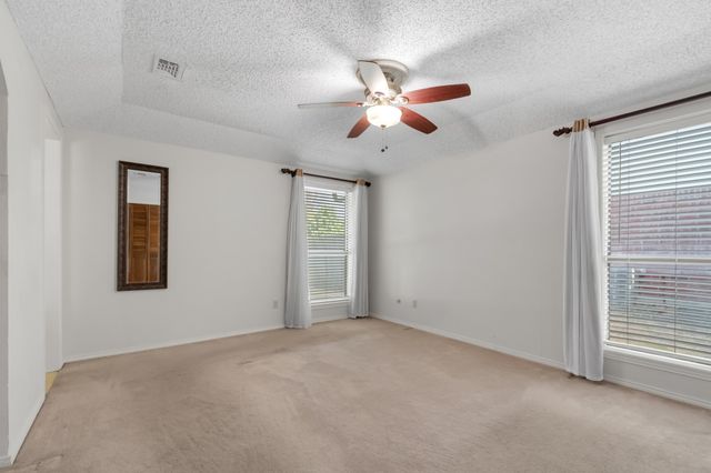 202 Diane Drive, Sanger, TX 76266