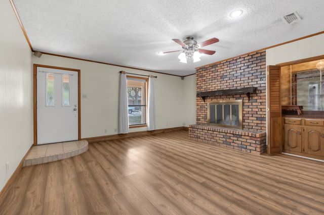202 Diane Drive, Sanger, TX 76266