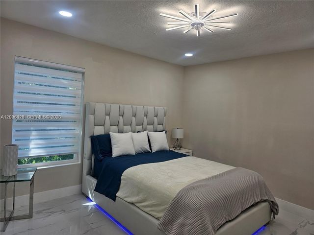 4 Alford Court, Palm Beach Gardens, FL 33418