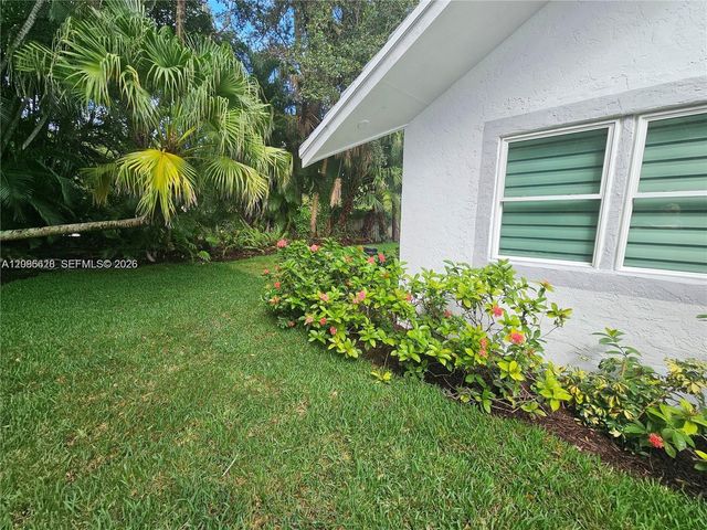 4 Alford Court, Palm Beach Gardens, FL 33418
