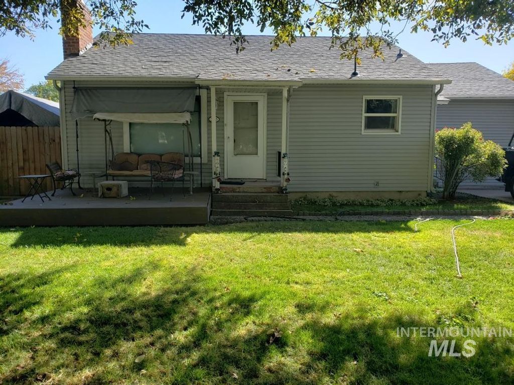 3205 Hansen Ave, Boise, ID 83703 photo 2
