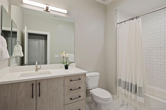 11070 W 72nd Place, Arvada, CO 80005