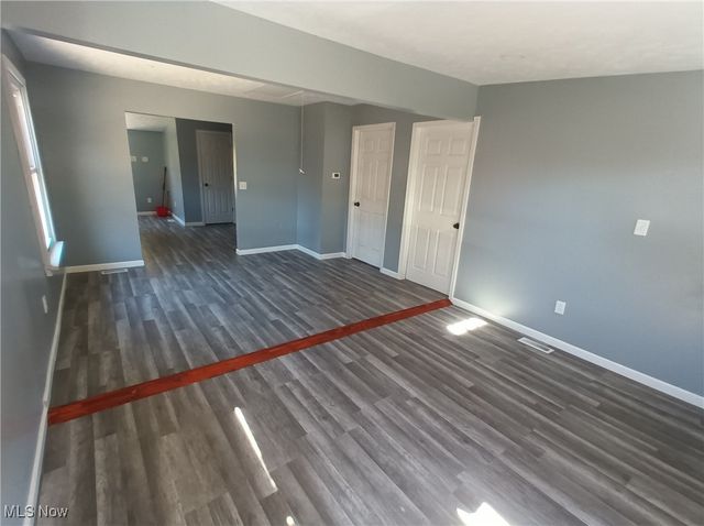 3104 Liggett Drive, Parma, OH 44134