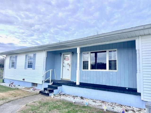 71 Private Drive 282, Chesapeake, OH 45619