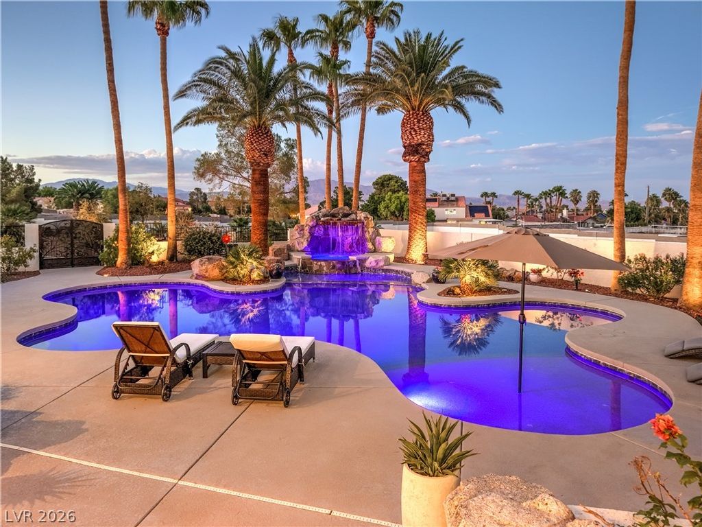 9390 Stange Avenue, Las Vegas, NV 89129 — photo 2