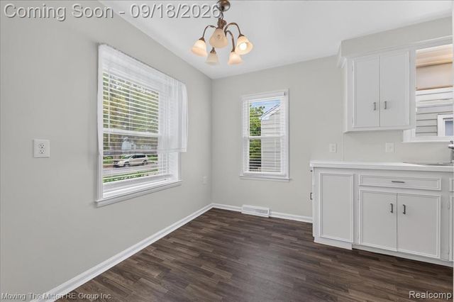 2326 Rowland Avenue, Royal Oak, MI 48067