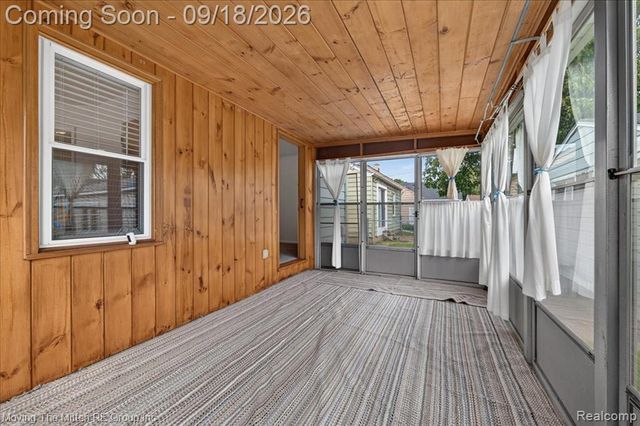 2326 Rowland Avenue, Royal Oak, MI 48067
