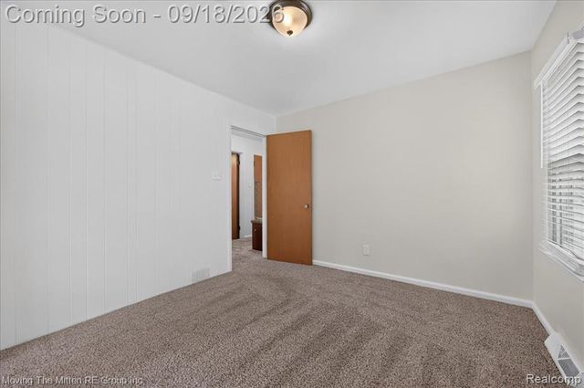 2326 Rowland Avenue, Royal Oak, MI 48067