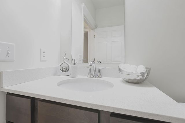 4402 Demorest Road, Grove City, OH 43123