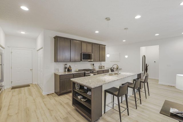 4402 Demorest Road, Grove City, OH 43123