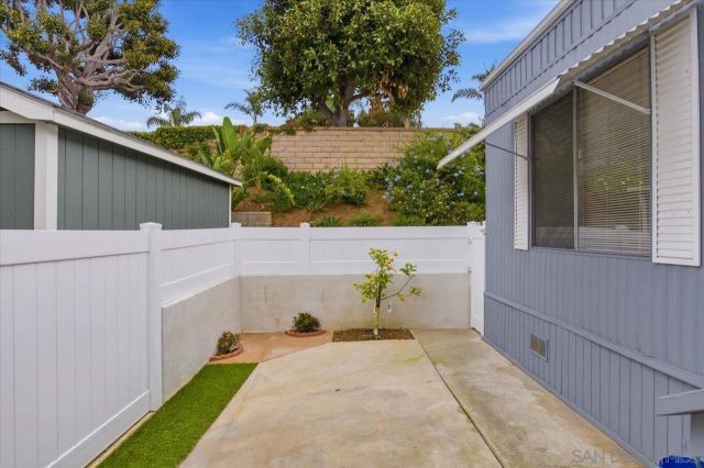 7026 San Bartolo Street 18, Carlsbad, CA 92011
