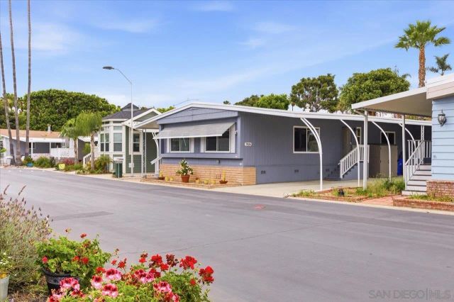 7026 San Bartolo Street 18, Carlsbad, CA 92011