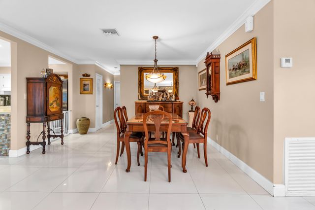 4221 NE 16th Avenue, Oakland Park, FL 33334