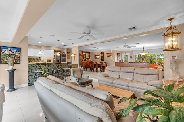 4221 NE 16th Avenue, Oakland Park, FL 33334