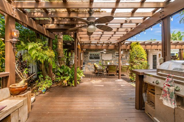 4221 NE 16th Avenue, Oakland Park, FL 33334