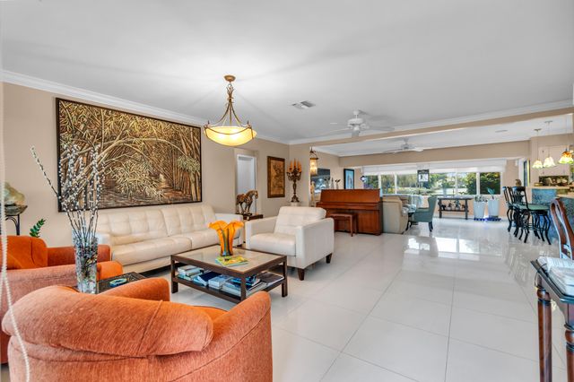 4221 NE 16th Avenue, Oakland Park, FL 33334