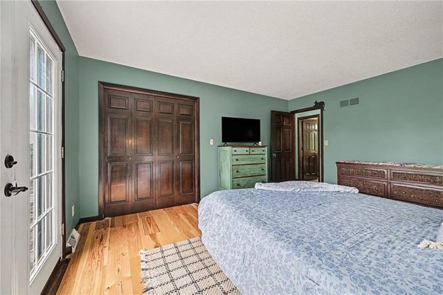 9899 NW Blair Lane, Gower, MO 64454