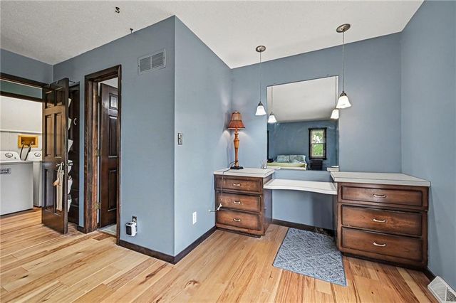 9899 NW Blair Lane, Gower, MO 64454