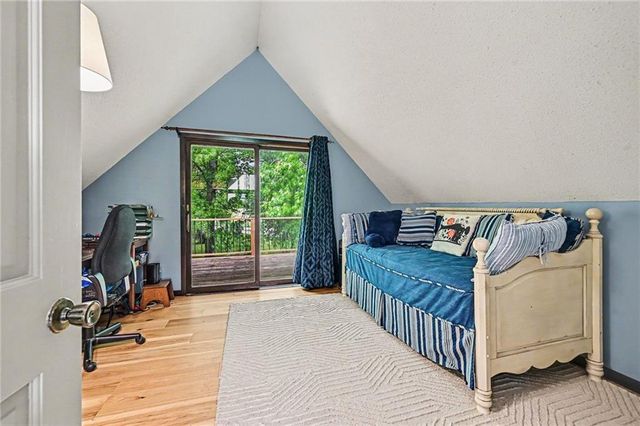 9899 NW Blair Lane, Gower, MO 64454